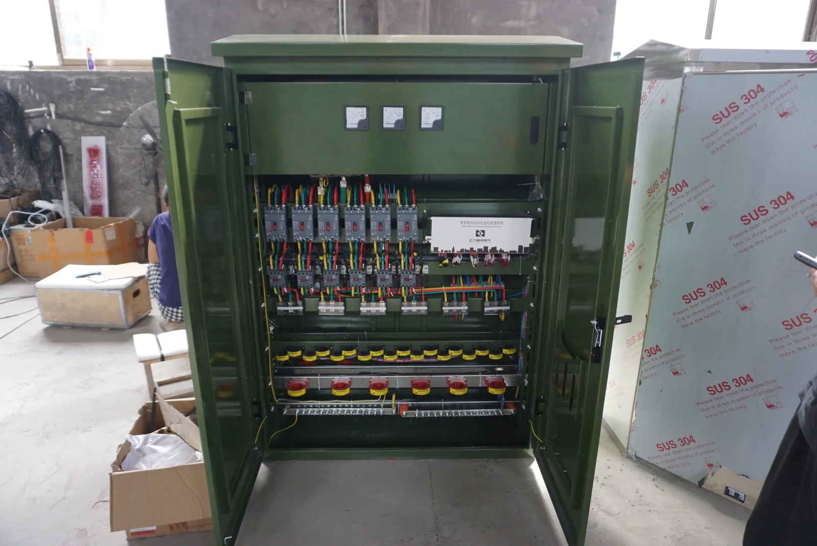 Electrical cabinet interior with device mounting and wiring space